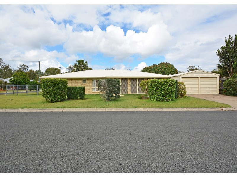 1 Simpson Street, Burrum Heads QLD 4659