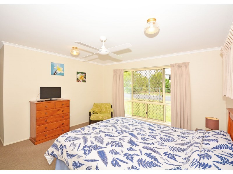 1 Simpson Street, Burrum Heads QLD 4659