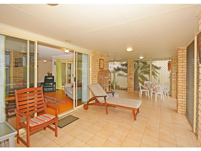 1 Simpson Street, Burrum Heads QLD 4659