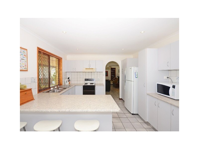 96 Riverview Drive, Burrum Heads QLD 4659