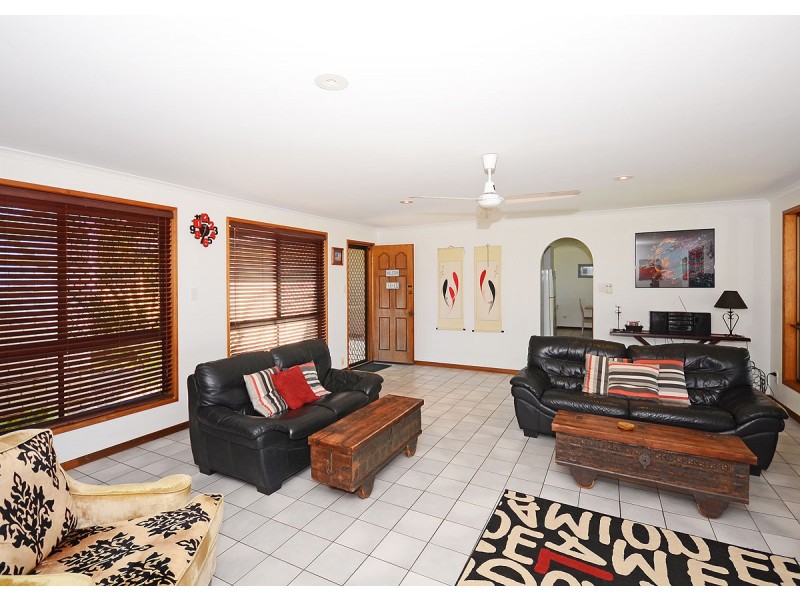 96 Riverview Drive, Burrum Heads QLD 4659