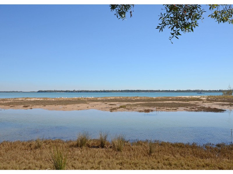 96 Riverview Drive, Burrum Heads QLD 4659