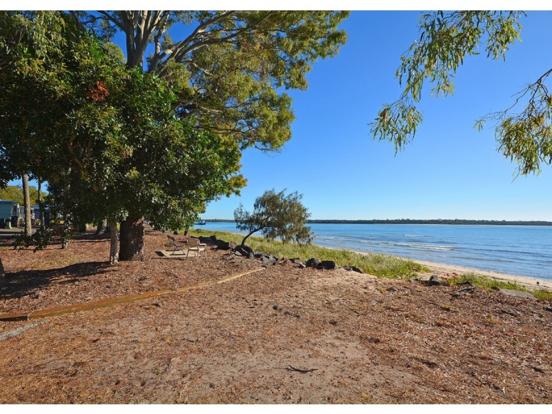 42 Esplanade, Burrum Heads QLD 4659