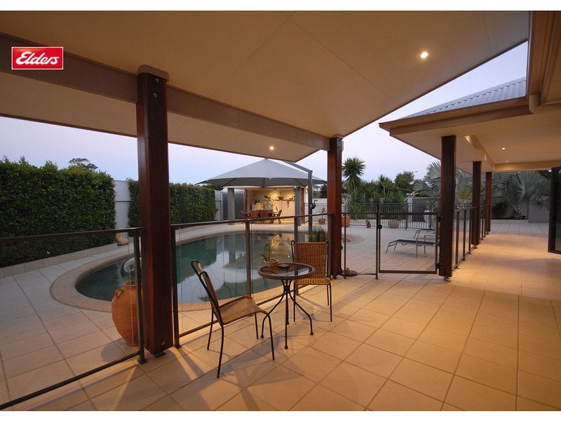 11 Lucas Drive, Burrum Heads QLD 4659