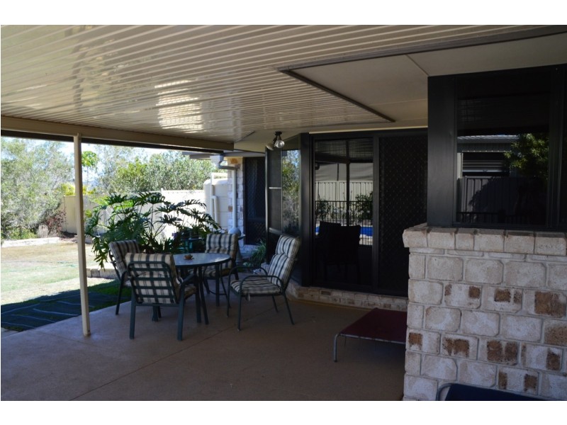 1 Brypat Close, Burrum Heads QLD 4659