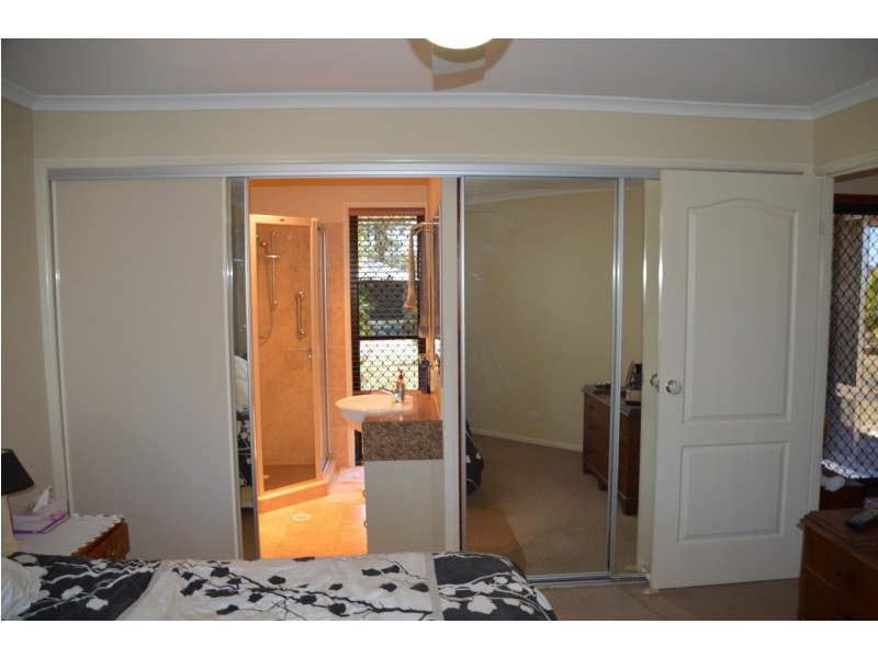 1 Brypat Close, Burrum Heads QLD 4659