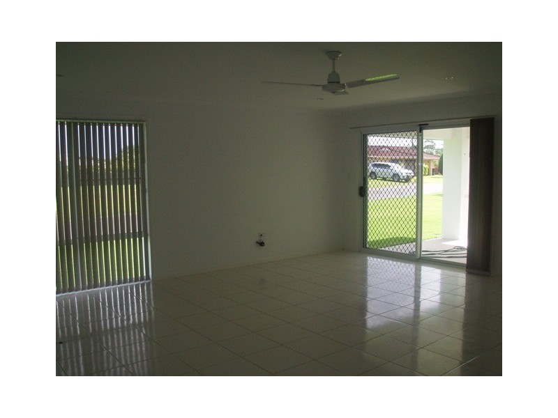 6-8 Kimberley Way, Burrum Heads QLD 4659