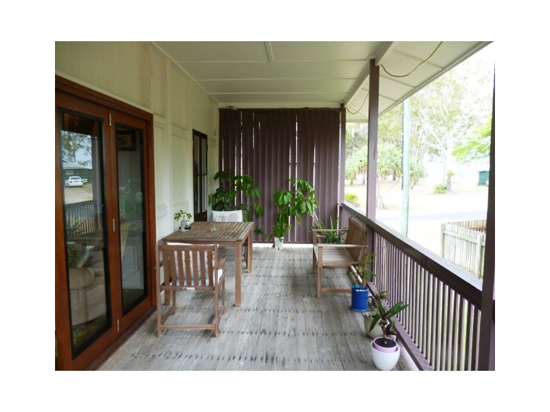 6 Burrum Heads Road, Burrum Heads QLD 4659