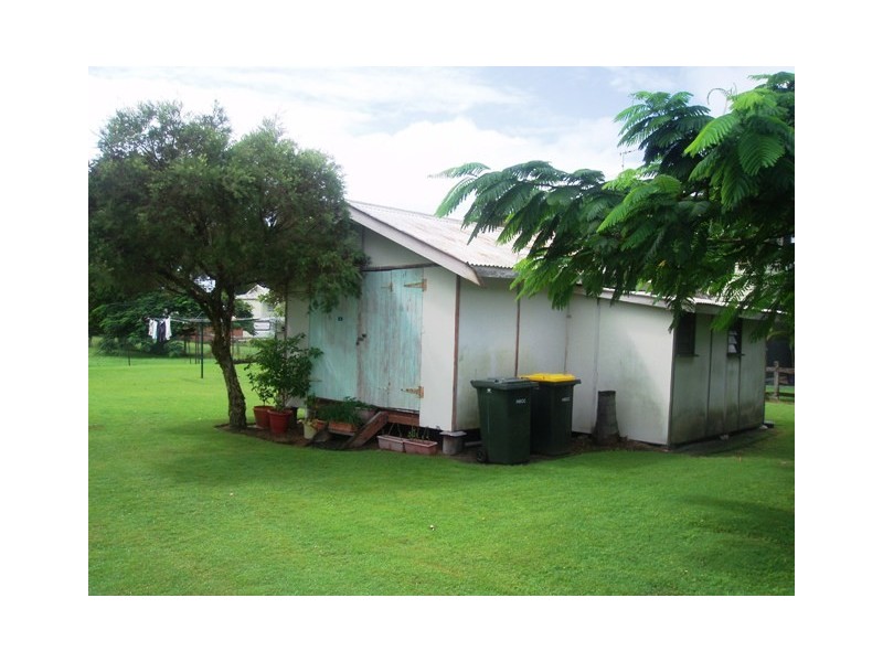 6 Burrum Heads Road, Burrum Heads QLD 4659
