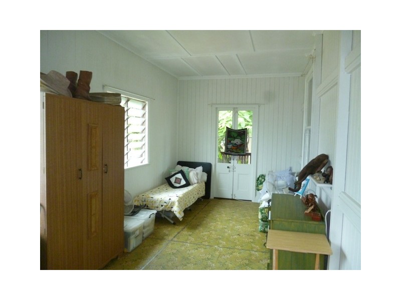 6 Burrum Heads Road, Burrum Heads QLD 4659