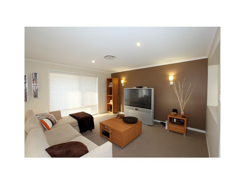 5 Honey Myrtle Close, Burrum Heads QLD 4659