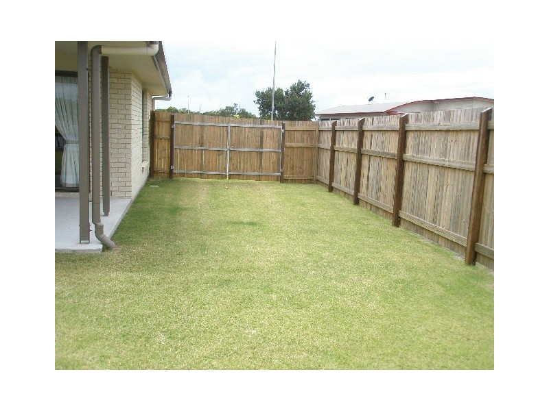 16 Honey Myrtle Close, Burrum Heads QLD 4659
