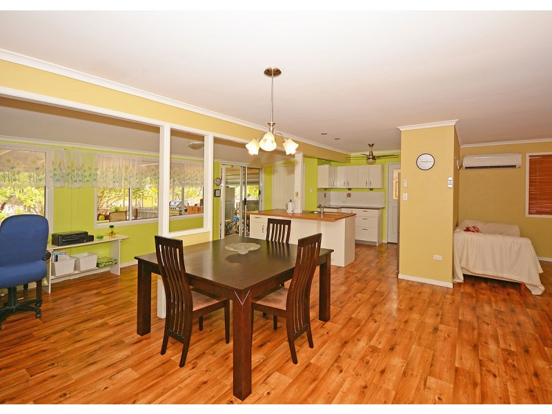 29 Raintree Ave, Burrum Heads QLD 4659