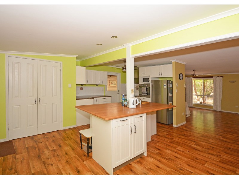 29 Raintree Ave, Burrum Heads QLD 4659