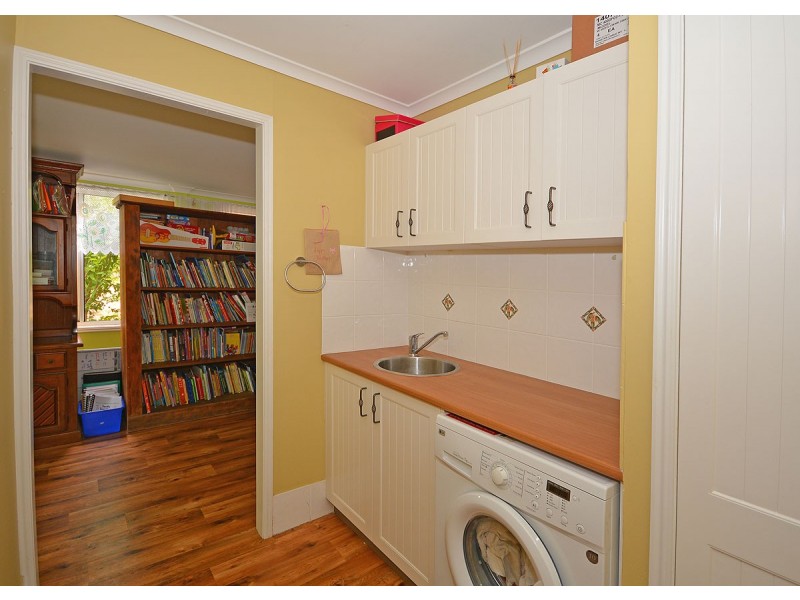 29 Raintree Ave, Burrum Heads QLD 4659