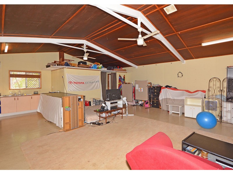 29 Raintree Ave, Burrum Heads QLD 4659