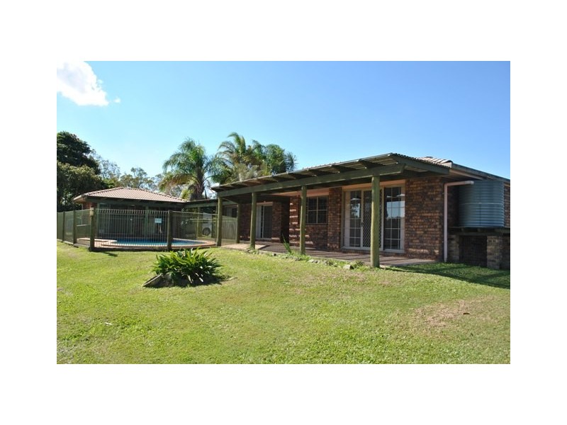 33 Roberts Road, Torbanlea QLD 4662