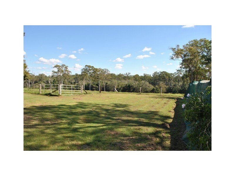 33 Roberts Road, Torbanlea QLD 4662