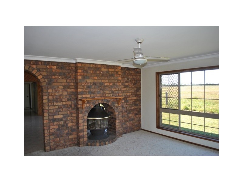 33 Roberts Road, Torbanlea QLD 4662