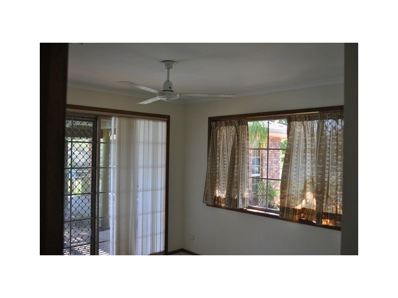 33 Roberts Road, Torbanlea QLD 4662