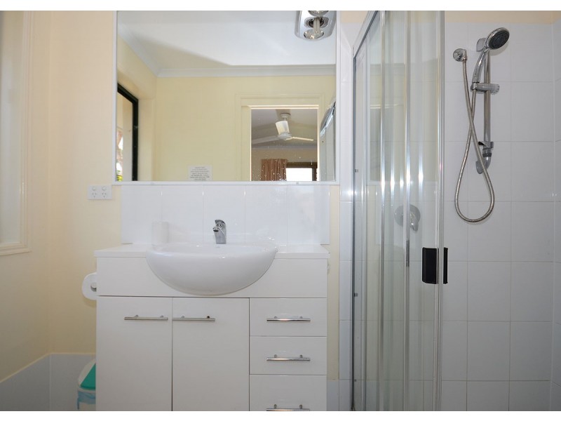 66 Kingfisher Pde, Toogoom QLD 4655