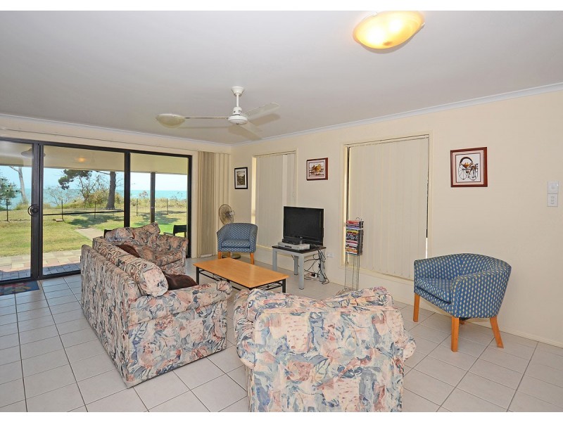 66 Kingfisher Pde, Toogoom QLD 4655