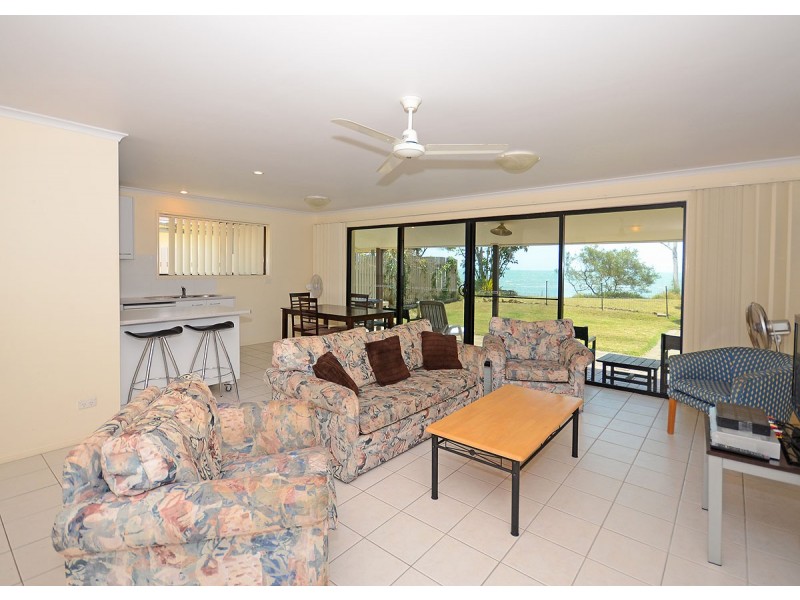 66 Kingfisher Pde, Toogoom QLD 4655