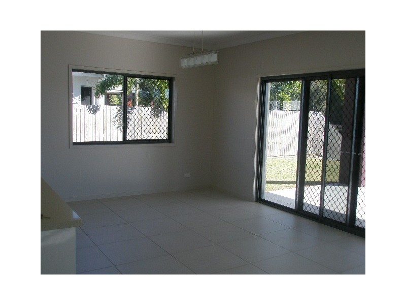 103 Northshore Ave, Toogoom QLD 4655