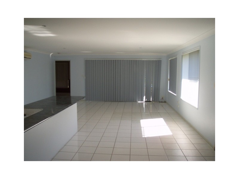3 Lakeside Drive, Burrum Heads QLD 4659