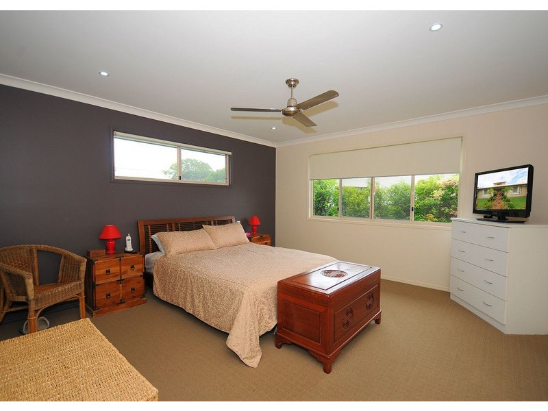33 Tree View Road, Toogoom QLD 4655