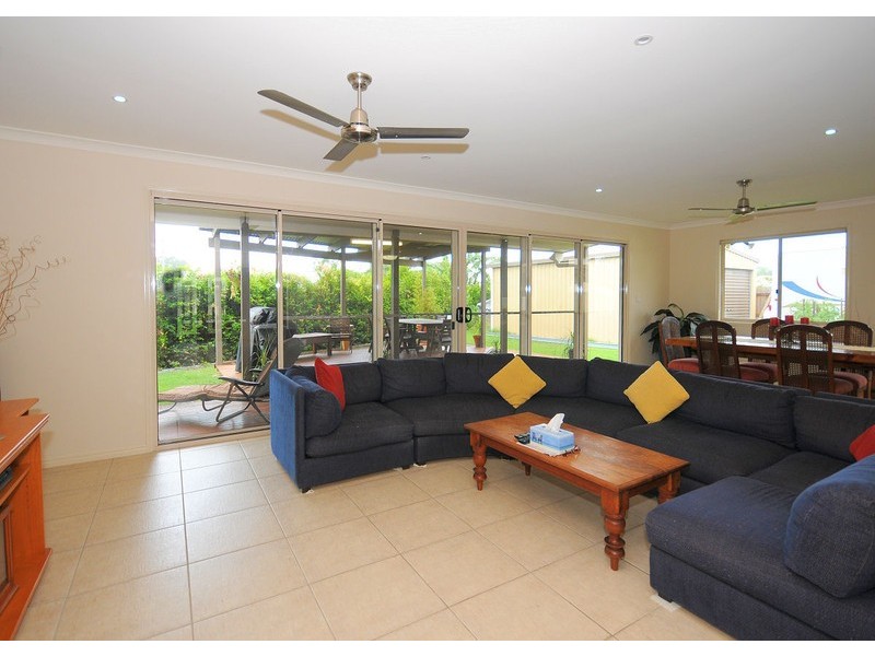 33 Tree View Road, Toogoom QLD 4655