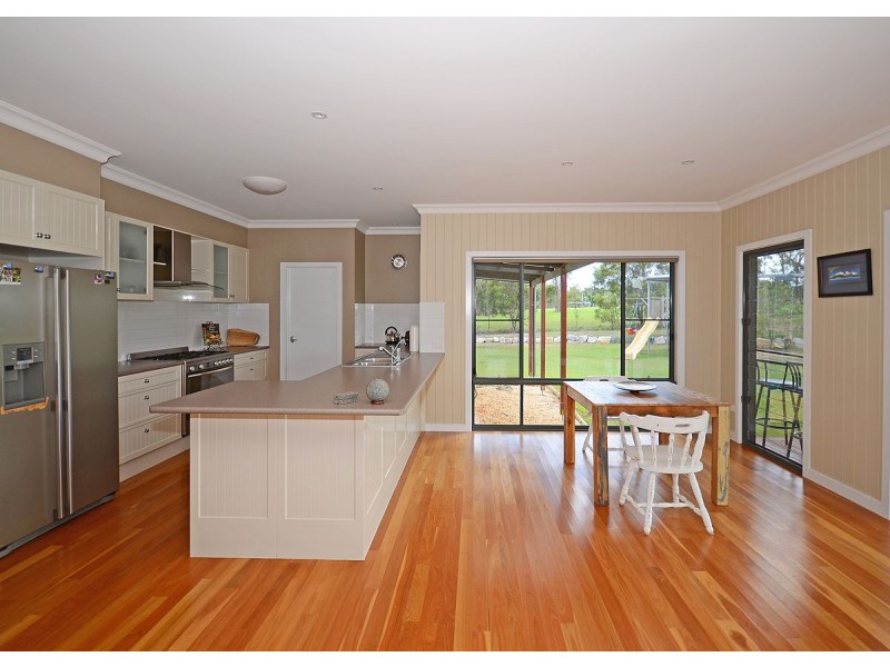 12 Oakes Drive, Burrum Heads QLD 4659