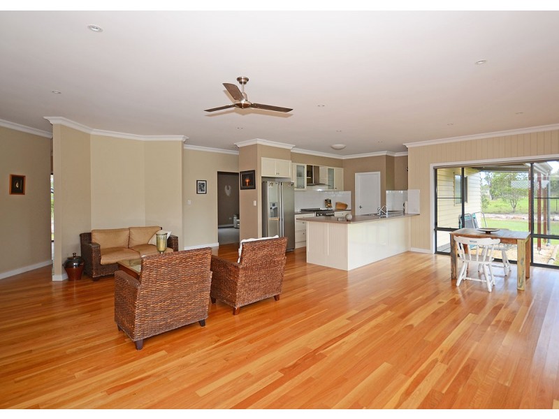 12 Oakes Drive, Burrum Heads QLD 4659
