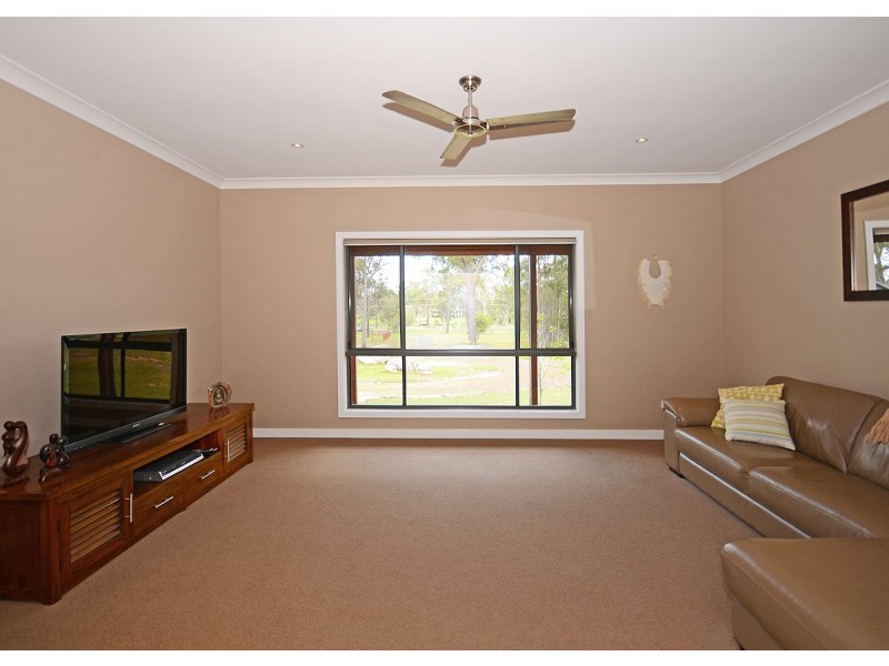 12 Oakes Drive, Burrum Heads QLD 4659