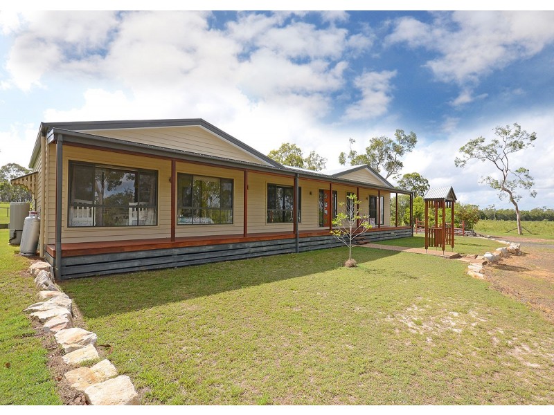 12 Oakes Drive, Burrum Heads QLD 4659
