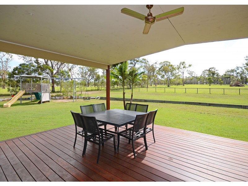 12 Oakes Drive, Burrum Heads QLD 4659
