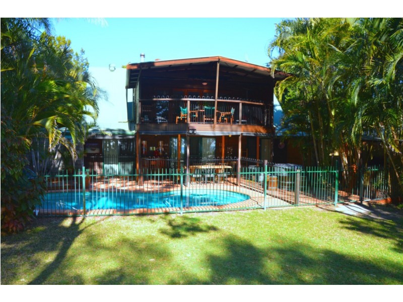 112 Kingfisher Pde, Toogoom QLD 4655