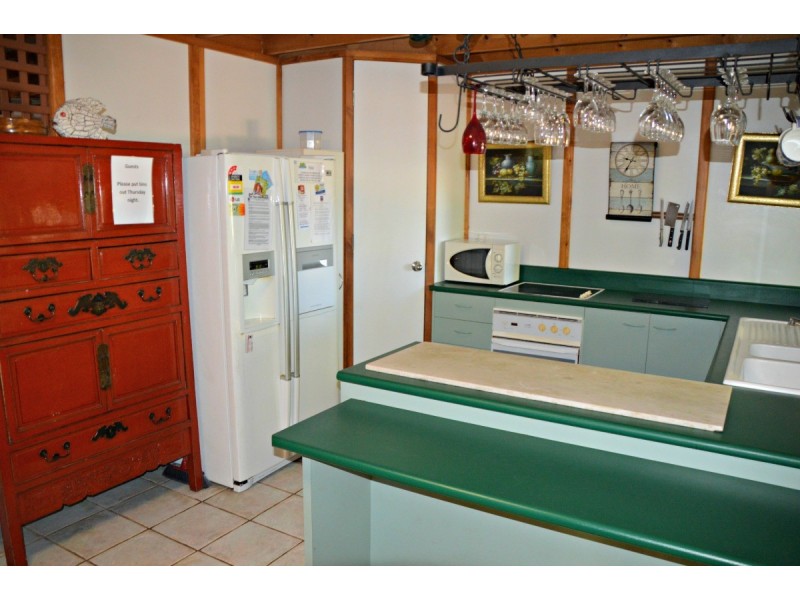 112 Kingfisher Pde, Toogoom QLD 4655