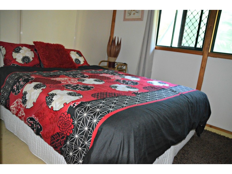 112 Kingfisher Pde, Toogoom QLD 4655