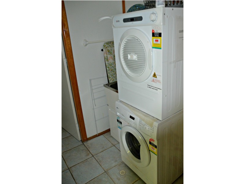 112 Kingfisher Pde, Toogoom QLD 4655