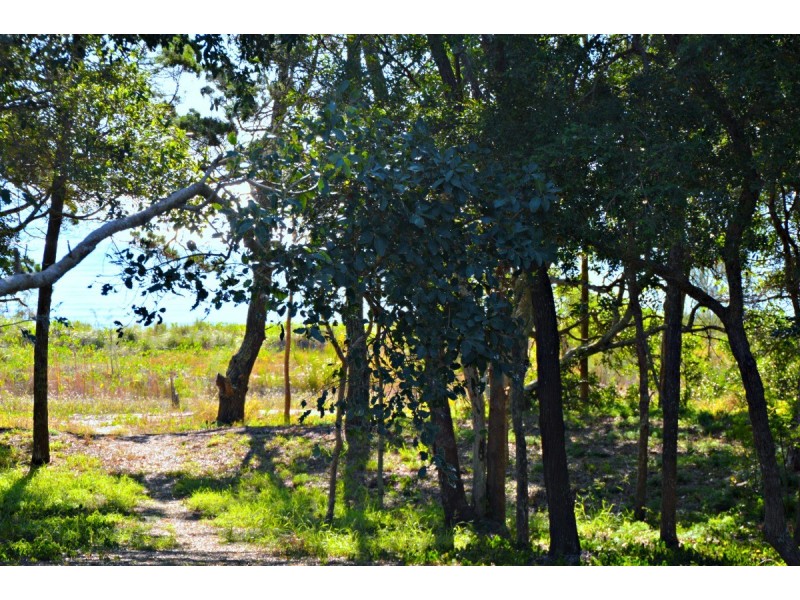 112 Kingfisher Pde, Toogoom QLD 4655