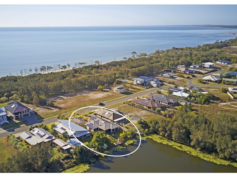 61 Beach Drive, Burrum Heads QLD 4659