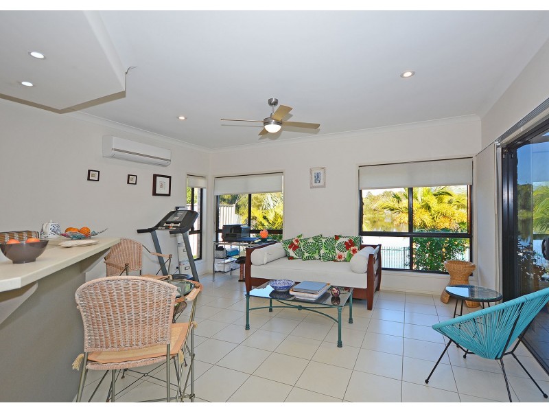 61 Beach Drive, Burrum Heads QLD 4659