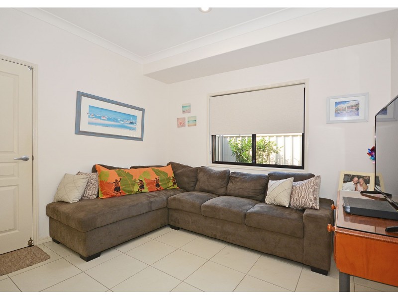 61 Beach Drive, Burrum Heads QLD 4659