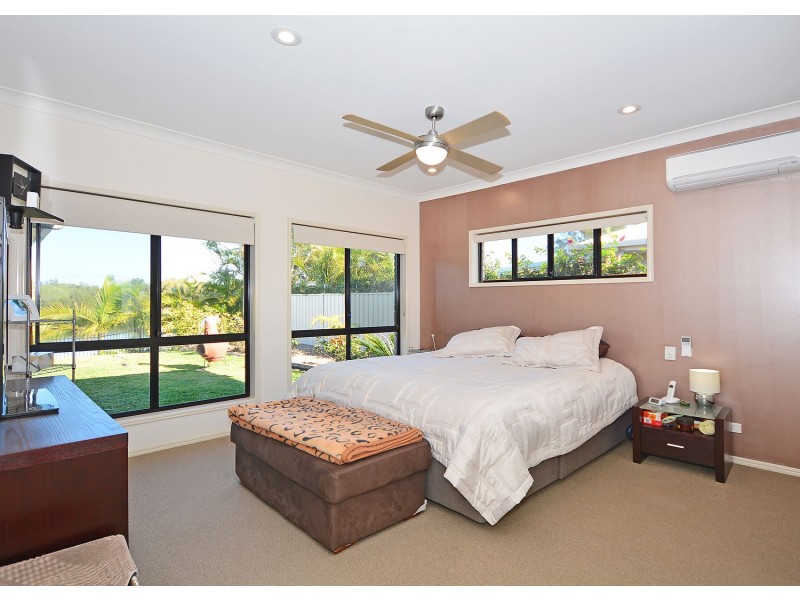 61 Beach Drive, Burrum Heads QLD 4659