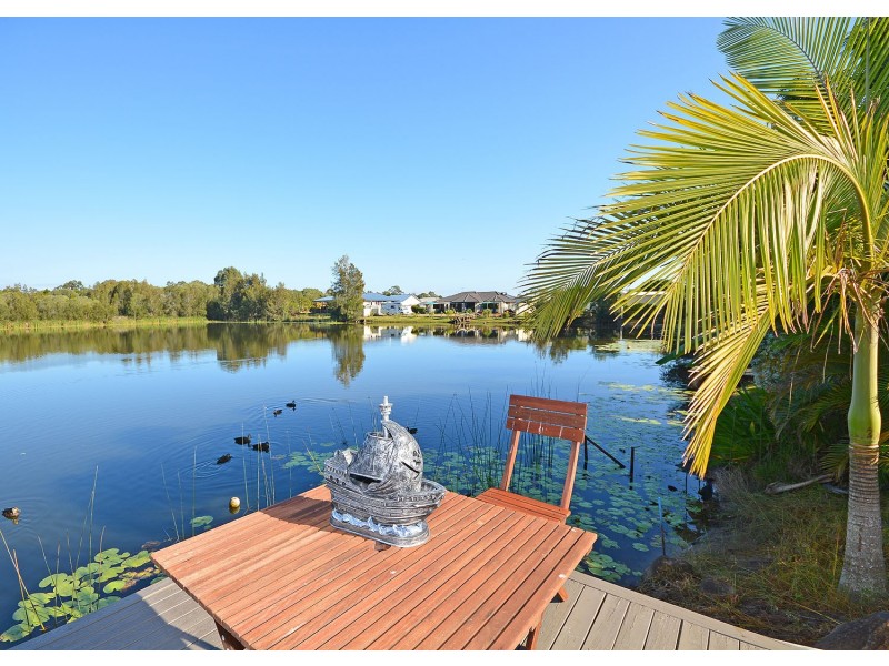 61 Beach Drive, Burrum Heads QLD 4659