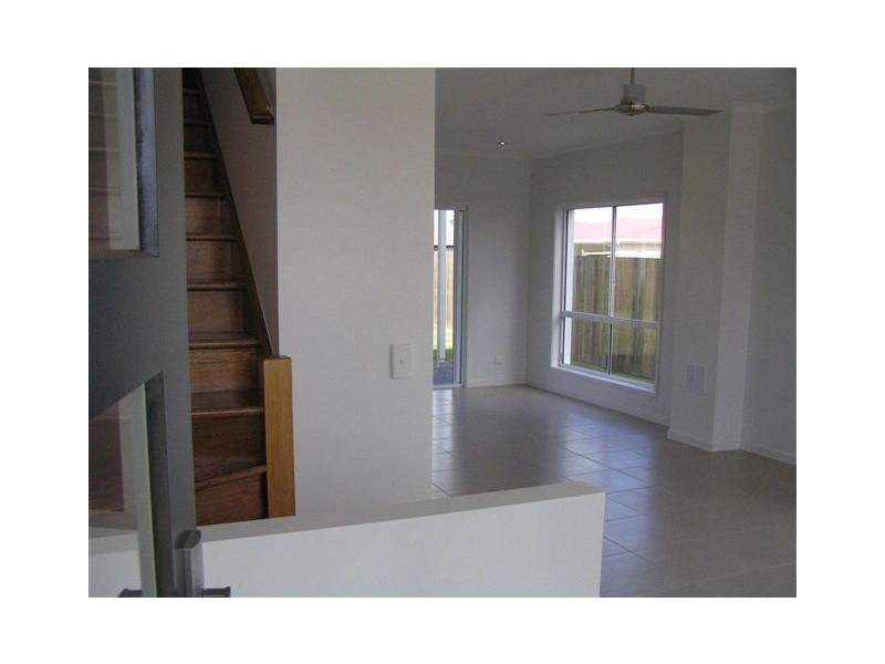 Villa 1/5 Seaway Pde, Toogoom QLD 4655
