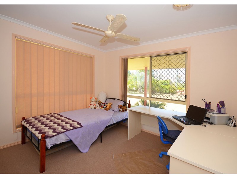 1 Oakes Drive, Burrum Heads QLD 4659