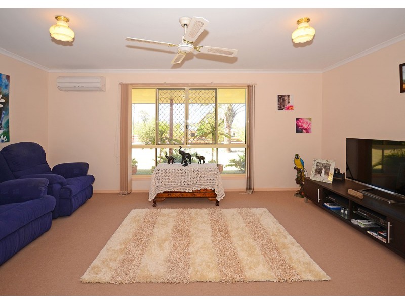 1 Oakes Drive, Burrum Heads QLD 4659