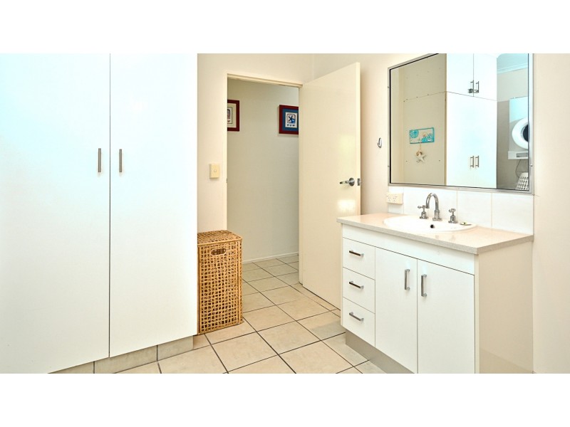 108 Kingfisher Pde, Toogoom QLD 4655